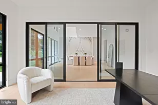 1451 Cola Dr, McLean, VA 22101 - Photo 12