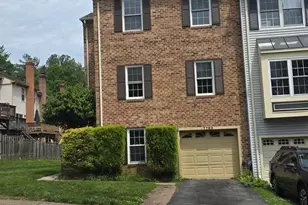 7763 Asterella Ct, Springfield, VA 22152 - Photo 2