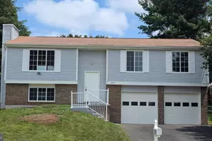 2929 Ashdown Forest Dr, Herndon, VA 20171 - Photo 1