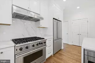 3454 Virginia Oaks Dr, Oakton, VA 22124 - Photo 10