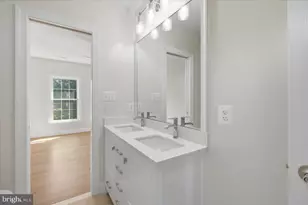 3454 Virginia Oaks Dr, Oakton, VA 22124 - Photo 36