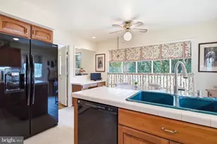 6104 Rivanna Dr, Springfield, VA 22150 - Photo 32