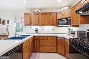 6104 Rivanna Dr, Springfield, VA 22150 - Photo 30