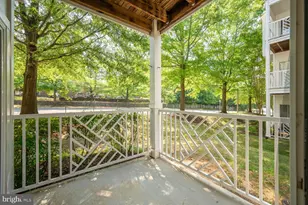5921 Founders Crossing Ct, Alexandria, VA 22310 - Photo 4