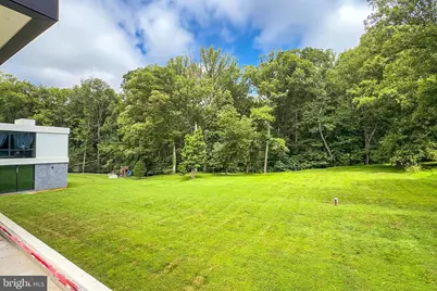 10590 Beach Mill Road, Great Falls, VA 22066 - Photo 34