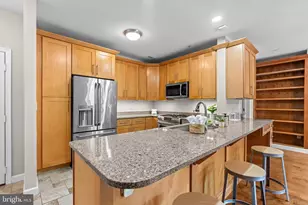 1701 Lake Shore Crest Dr, Reston, VA 20190 - Photo 4