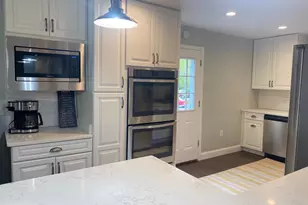 7705 Carrleigh Pkwy, Springfield, VA 22152 - Photo 10
