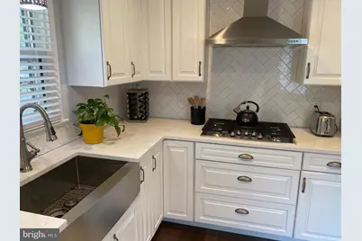 7705 Carrleigh Parkway, Springfield, VA 22152 - Photo 12