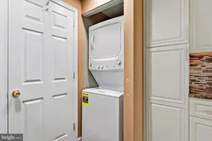 5803 Hall St, Burke, VA 22015 - Photo 58