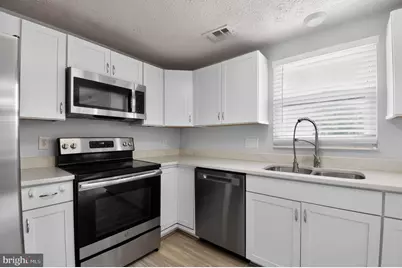 8307 Pondside Terrace, Alexandria, VA 22309 - Photo 16