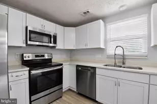 8307 Pondside Terrace, Alexandria, VA 22309 - Photo 16