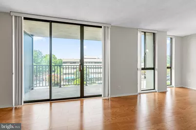 6800 Fleetwood Road #313, McLean, VA 22101 - Photo 4