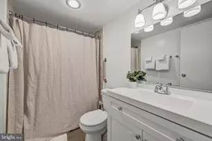 6800 Fleetwood Rd, McLean, VA 22101 - Photo 16