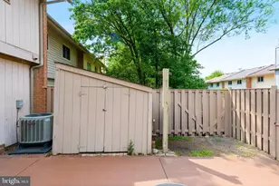 1103 Whitewater Pl, Herndon, VA 20170 - Photo 34