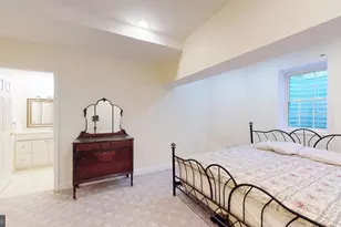 9710 Middleton Ridge Rd, Vienna, VA 22182 - Photo 10