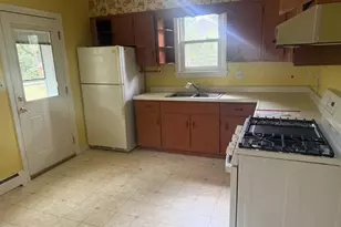 2414 Fairview Dr, Alexandria, VA 22306 - Photo 8