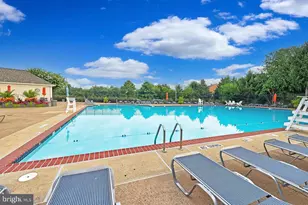 6365 Generals Ct, Centreville, VA 20121 - Photo 2
