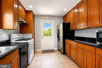 5712 Ash Drive, Springfield, VA 22150 - Photo 10