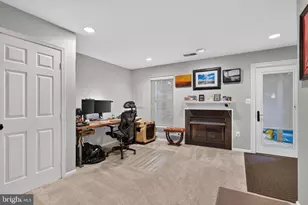 6937 Gourock Ct, Alexandria, VA 22315 - Photo 24
