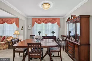 8024 Garlot Dr, Annandale, VA 22003 - Photo 10