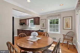 8024 Garlot Dr, Annandale, VA 22003 - Photo 16