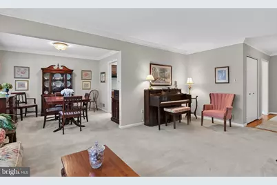 8024 Garlot Drive, Annandale, VA 22003 - Photo 6