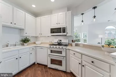 2931 Deer Hollow Way #408, Fairfax, VA 22031 - Photo 10