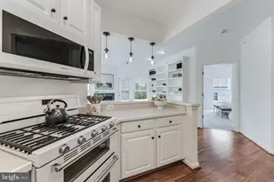 2931 Deer Hollow Way, Fairfax, VA 22031 - Photo 12