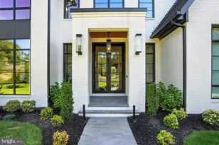 1200 Jossie Ln, McLean, VA 22102 - Photo 4