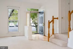 6335 Summer Moon Ln, Alexandria, VA 22312 - Photo 4