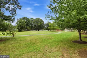 5565 Seminary Rd, Falls Church, VA 22041 - Photo 16