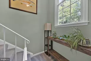 2465 Windbreak Dr, Alexandria, VA 22306 - Photo 34