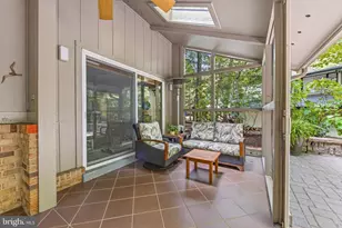 11424 Purple Beech Dr, Reston, VA 20191 - Photo 4