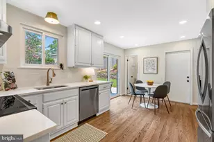 5416 Chatsworth Ct, Fairfax, VA 22032 - Photo 12