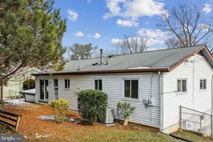 4904 Chanticleer Ave, Annandale, VA 22003 - Photo 28