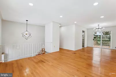 4904 Chanticleer Avenue, Annandale, VA 22003 - Photo 4