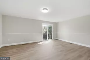 14462 Four Chimney Dr, Centreville, VA 20120 - Photo 24