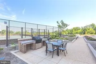1800 Old Meadow Rd, McLean, VA 22102 - Photo 8