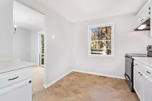 12712 Longleaf Ln, Herndon, VA 20170 - Photo 10