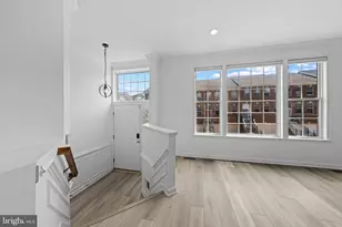 2598 Logan Wood Dr, Herndon, VA 20171 - Photo 4