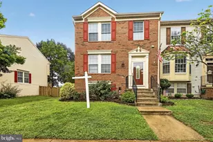 6221 Bella Dr, Centreville, VA 20121 - Photo 1