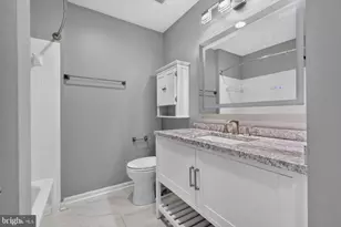 6221 Bella Dr, Centreville, VA 20121 - Photo 24