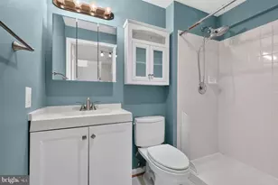 6221 Bella Dr, Centreville, VA 20121 - Photo 14