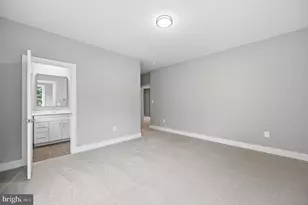 449 Lawyers Rd NW, Vienna, VA 22180 - Photo 52