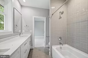 449 Lawyers Rd NW, Vienna, VA 22180 - Photo 46
