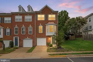13928 Gothic Dr, Centreville, VA 20121 - Photo 1