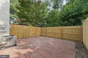 7607 Lee Landing Dr, Falls Church, VA 22043 - Photo 20