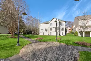 11638 Forest Hill Ct, Fairfax, VA 22030 - Photo 34