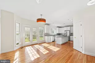 11638 Forest Hill Ct, Fairfax, VA 22030 - Photo 18
