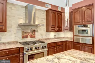 10608 Kilcormac Way, Fairfax Station, VA 22039 - Photo 16